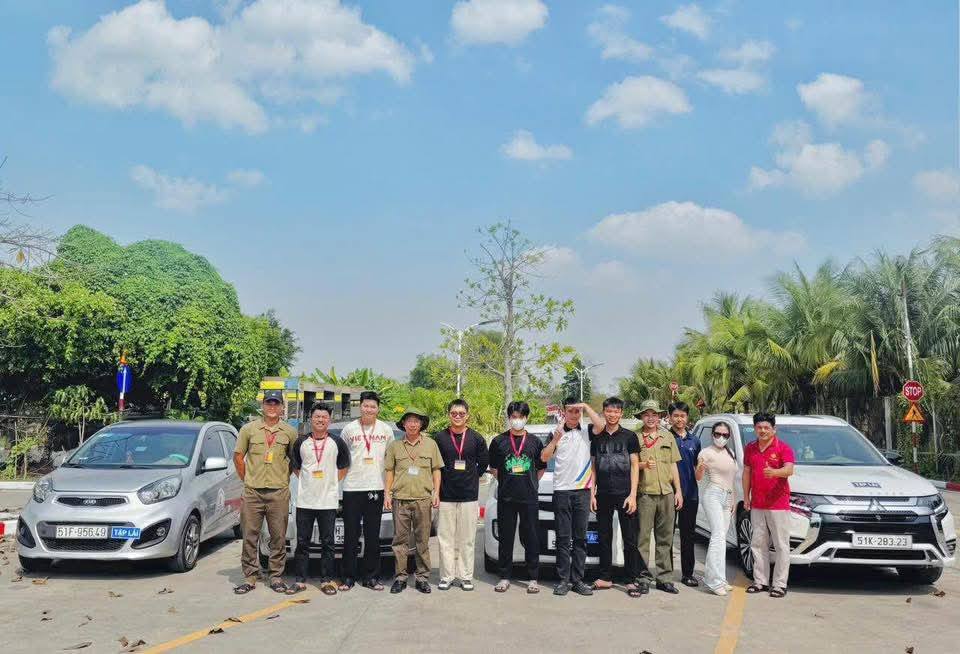 doi-ngu-lai-xe-thai-son