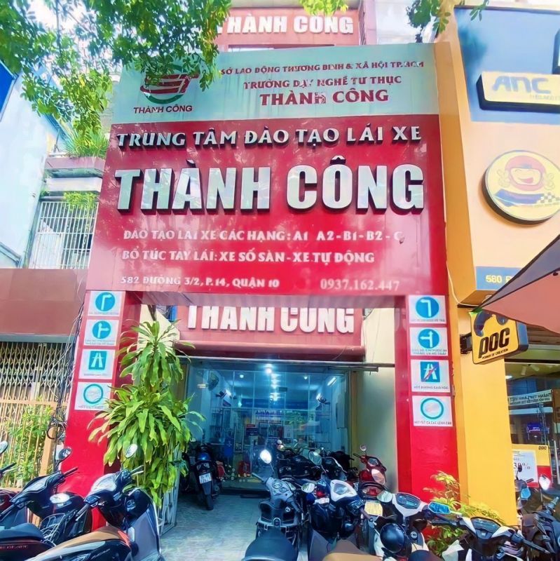 gioi-thieu-truong-day-lai-xe-thanh-cong